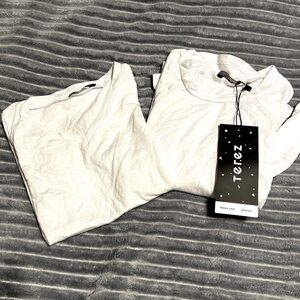 TEREZ NWT Little girls white T BUNDLE SIZE LARGE